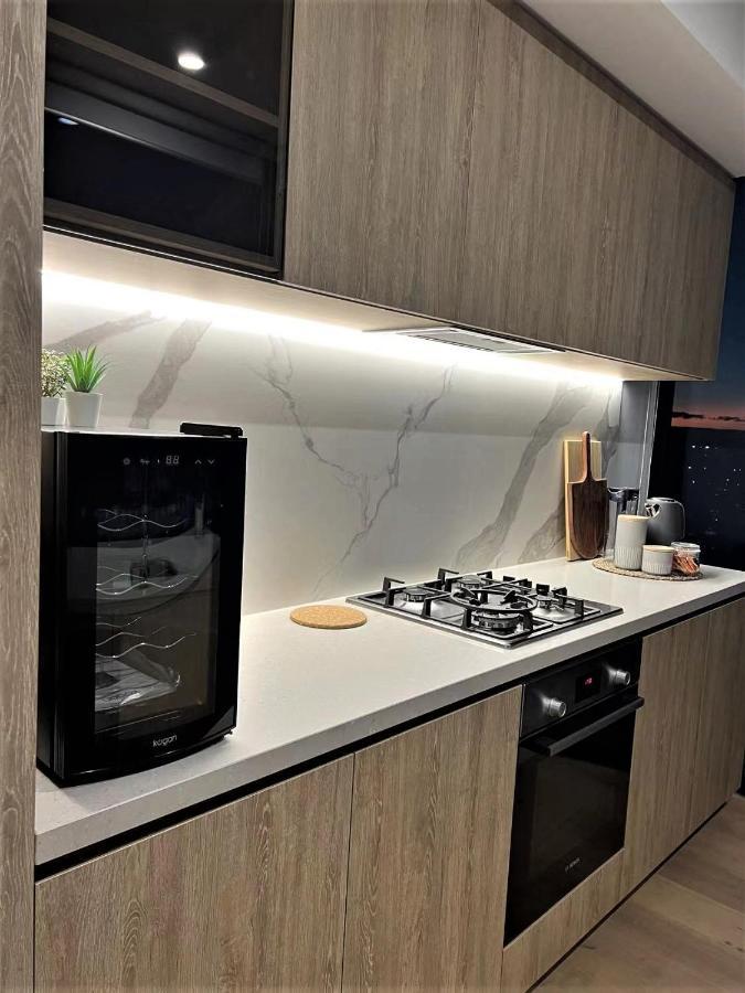 2 Bedroom Luxurious Family Apartment Next To Pacific Fair - Broadbeach Gold Coast Gc22 Eksteriør billede