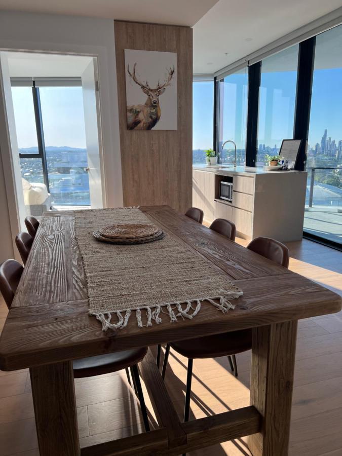 2 Bedroom Luxurious Family Apartment Next To Pacific Fair - Broadbeach Gold Coast Gc22 Eksteriør billede