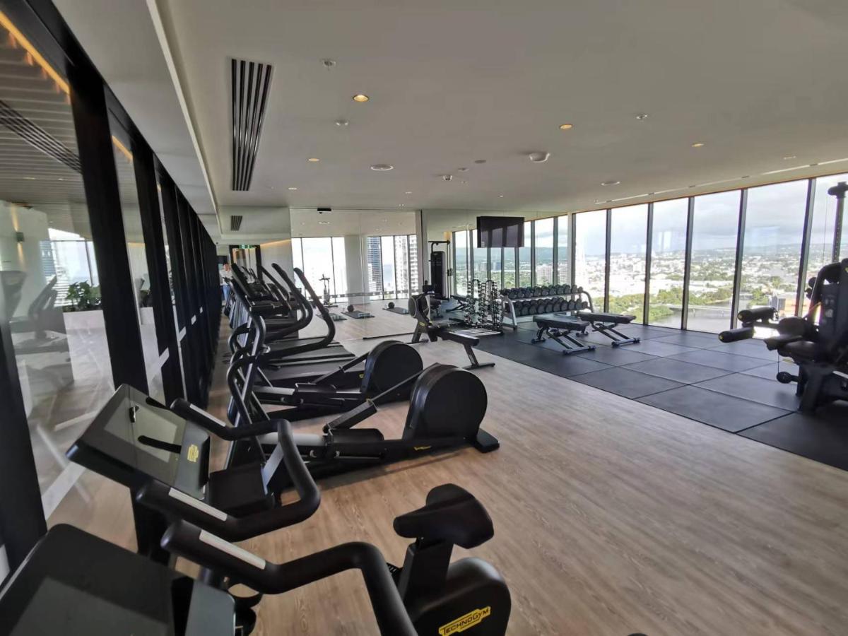 2 Bedroom Luxurious Family Apartment Next To Pacific Fair - Broadbeach Gold Coast Gc22 Eksteriør billede