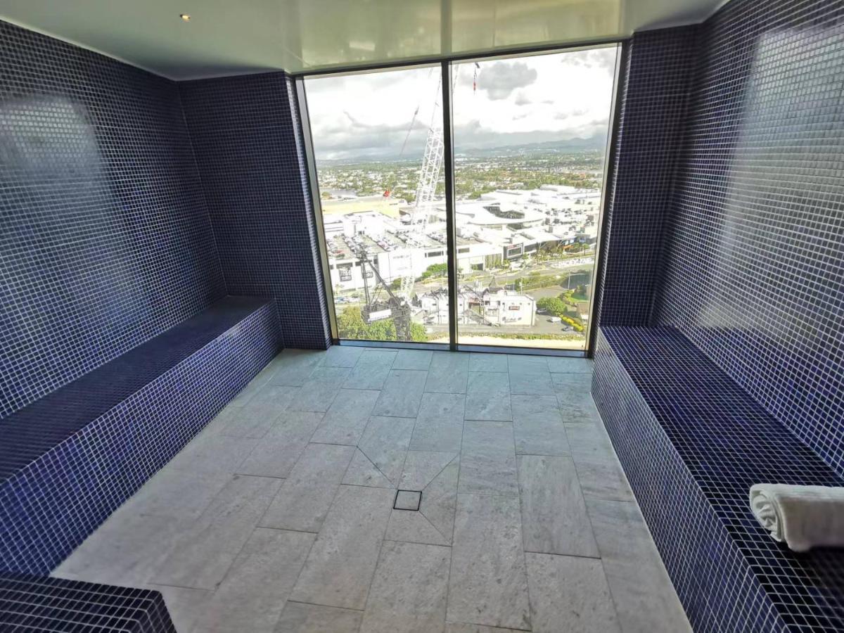 2 Bedroom Luxurious Family Apartment Next To Pacific Fair - Broadbeach Gold Coast Gc22 Eksteriør billede